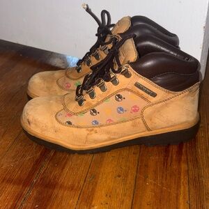 Timberland”Big Kids'Swamps w/logo pattern!